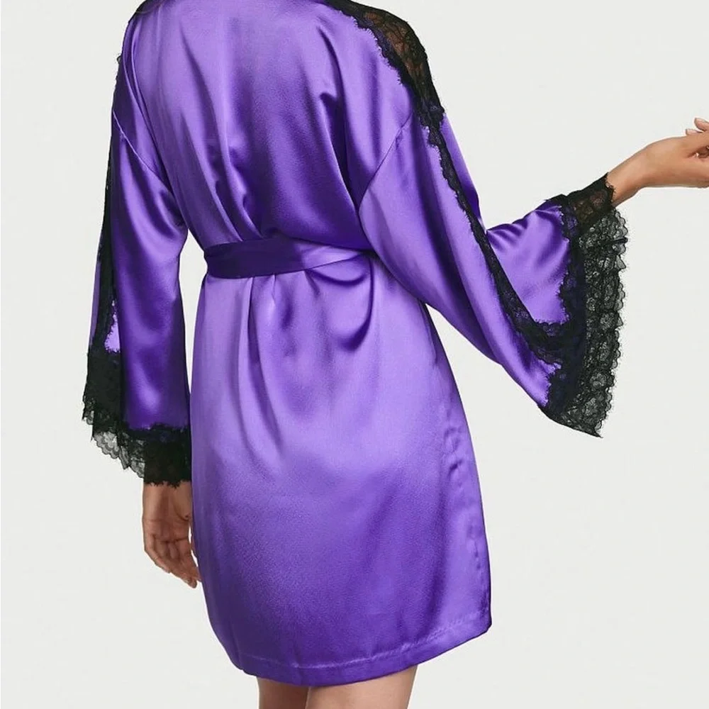 NWOT Victoria’s Secret Purple Black Luxe Collection Lace Trim Kimono Robe, XS/S - Picture 10 of 11
